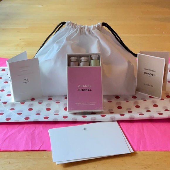 🧴 CHANEL PERFUMED HAND CREAM 🧴 NWT 🧴 - Picture 2 of 16